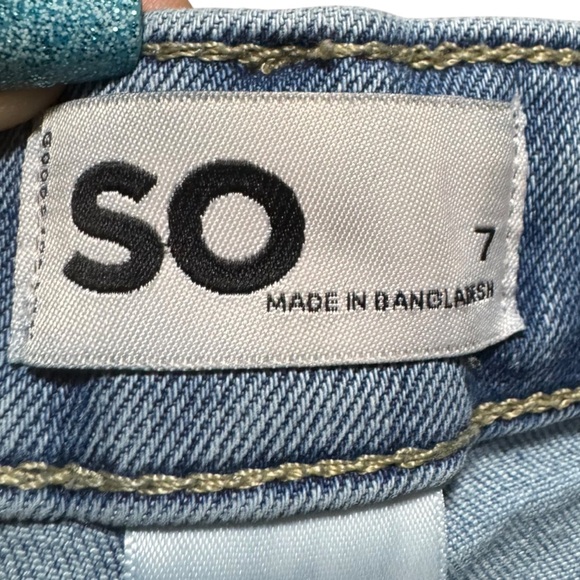 Girls SO Size 7 Denim Shorts – Light Wash Distressed Cuffed Hem - Picture 5 of 7